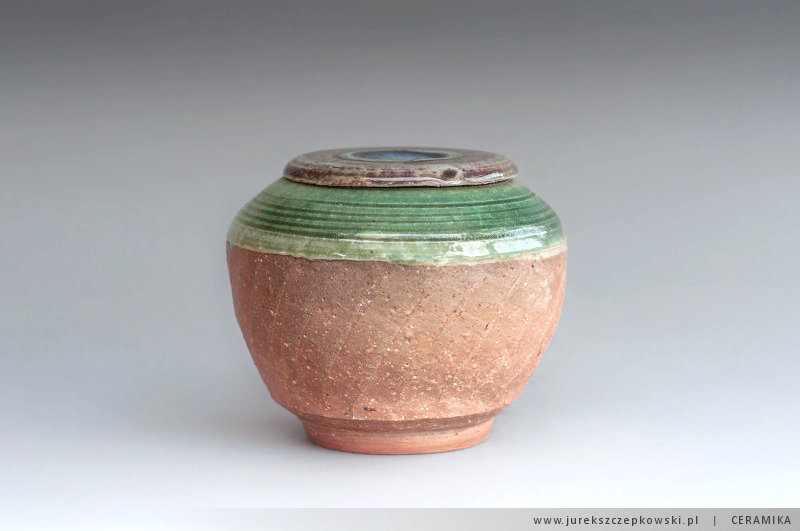 Pojemnik ceramiczny z przykrywką, Jurek Szczepkowski Pojemnik ceramiczny z przykrywką, Jurek Szczepkowski