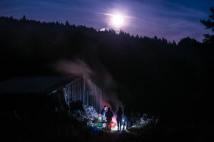 Wypał ceramiki techniką raku, Czarne - Beskid Niski, sierpień 2013.